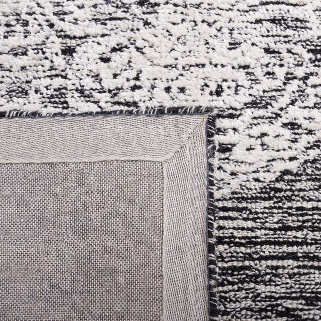 Safavieh Precious Pre303Z Black/Ivory Rug.