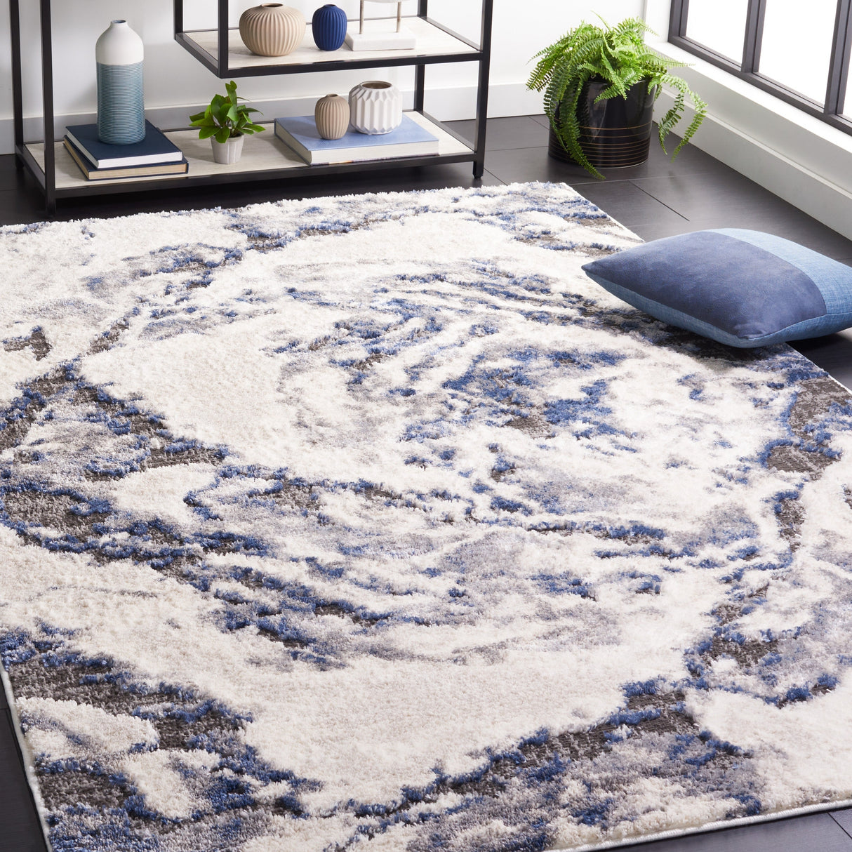 Safavieh Petra Pta104A Ivory/Blue Rug.