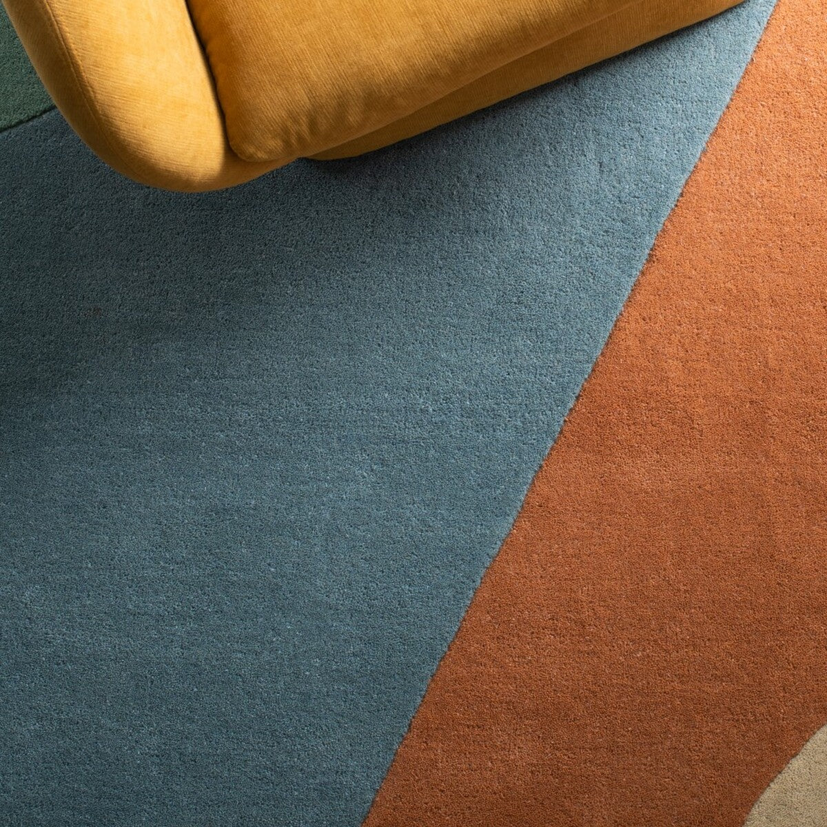 Safavieh Rodeo Drive Rd863A Gold Rug
