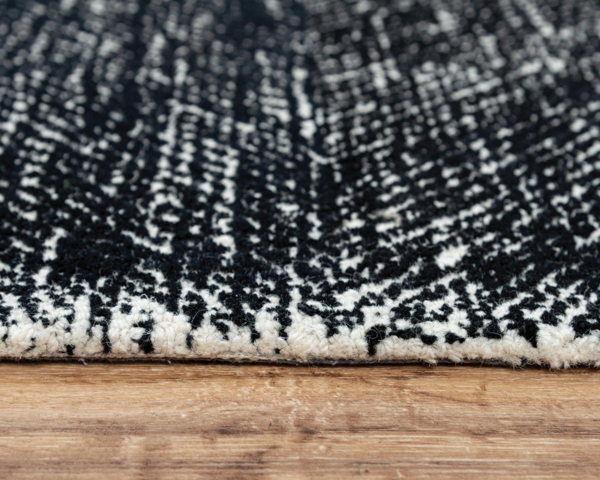 Rizzy Etchings Etc101 Black Rugs.