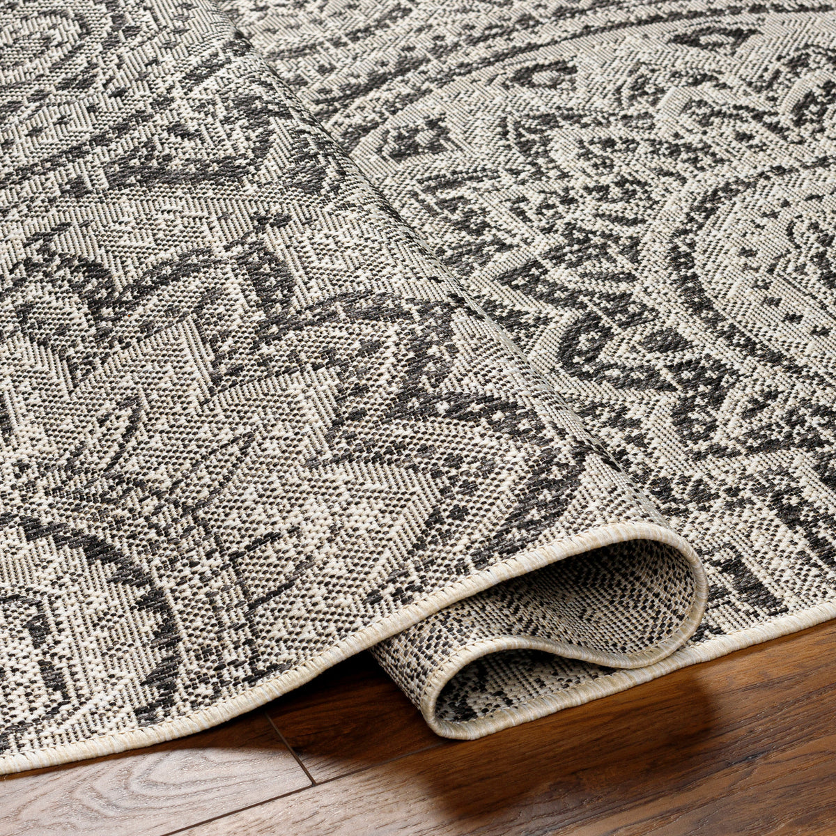 Surya Ravello Rvl-2314 Ivory, Light Beige, Light Gray, Black Rug.