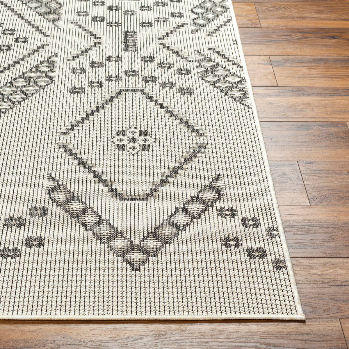 Surya Ravello Rvl-2326 Ivory, Light Beige, Light Gray, Black Rug.