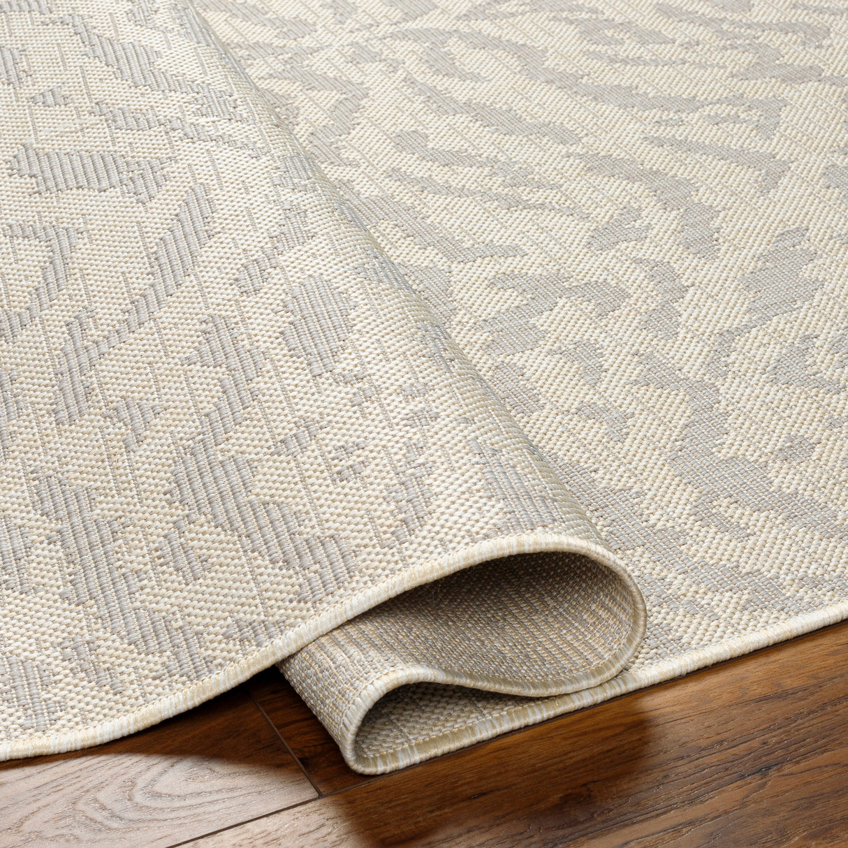 Surya Ravello Rvl-2352 Ivory, Light Beige, Light Gray, Charcoal Rug.