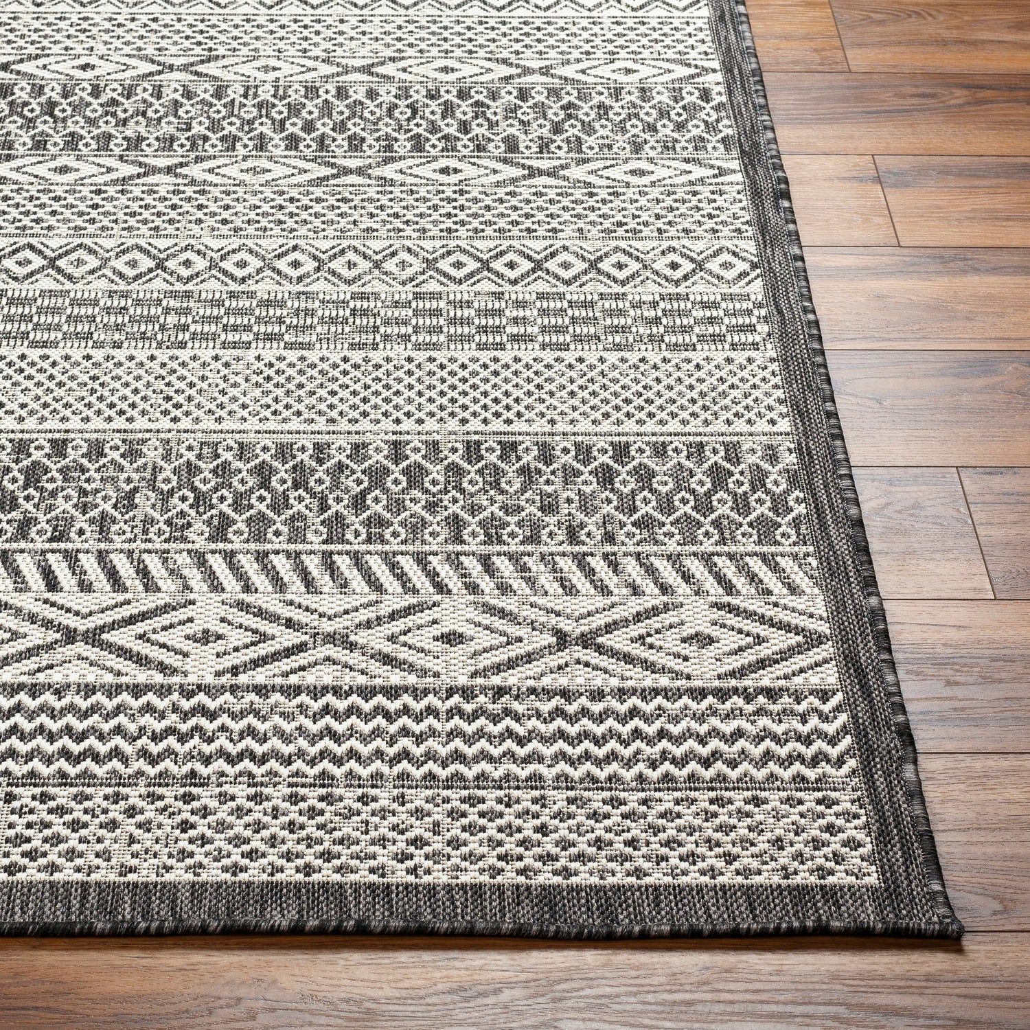 Surya Ravello Rvl-2374 Light Gray, Black, Ivory, Light Beige Rug.