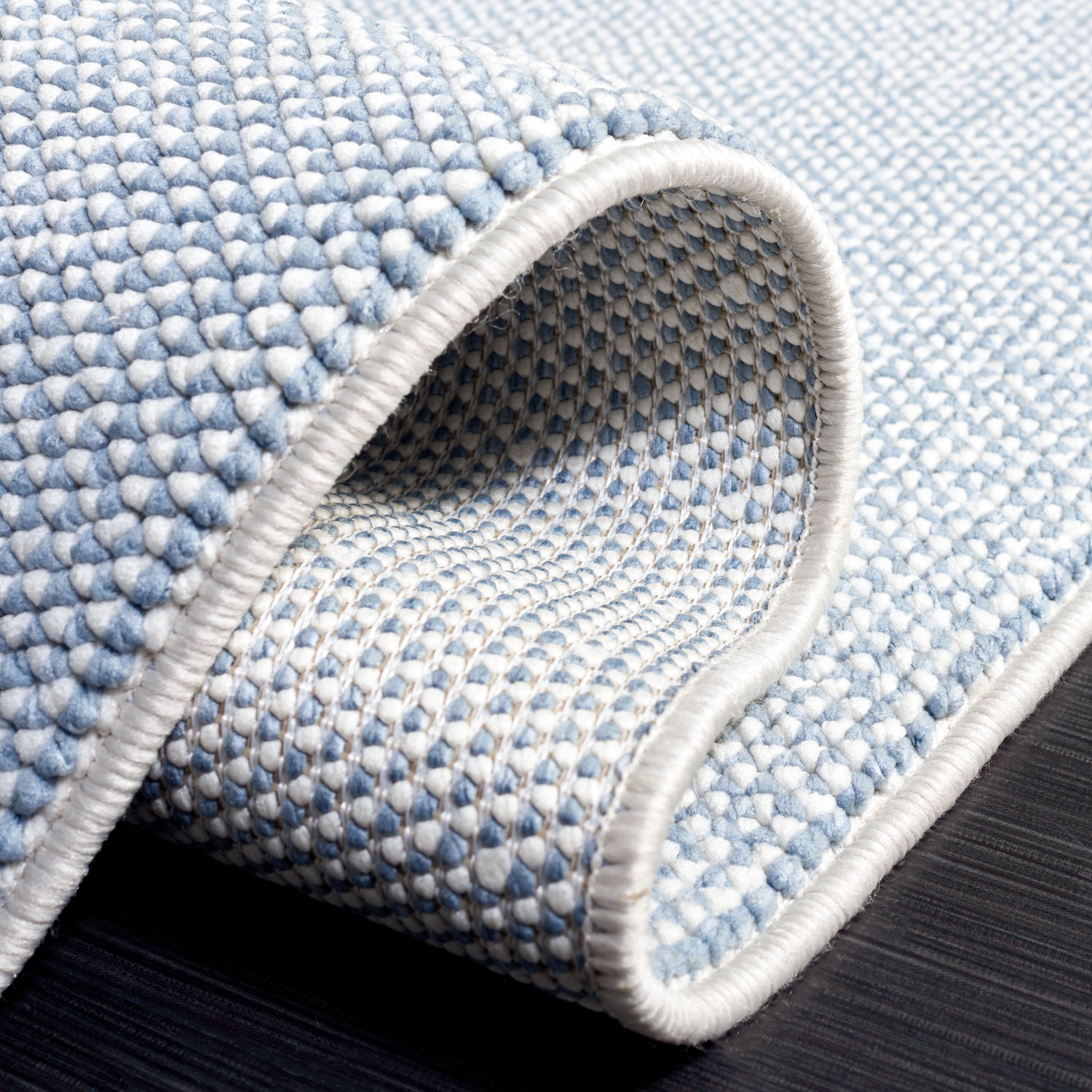 Safavieh River Rvr600N Blue/Ivory Rug.