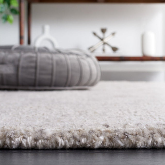 Safavieh Abstract Abt149A Ivory/Grey Rug.