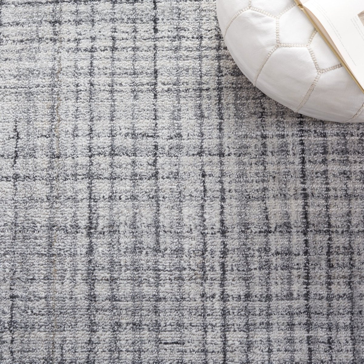 Safavieh Abstract Abt150F Grey/Ivory Rug.