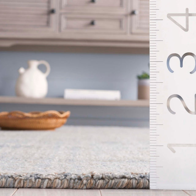 Safavieh Abstract Abt151L Light Blue/Grey Rug.