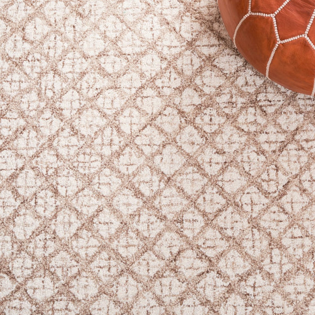 Safavieh Abstract Abt203T Ivory/Brown Rug.