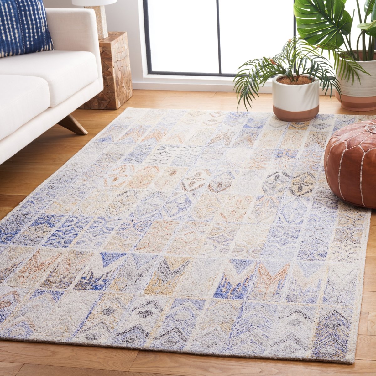 Safavieh Abstract Abt213M Blue/Rust Rug.