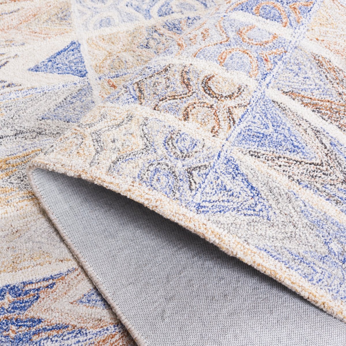 Safavieh Abstract Abt213M Blue/Rust Rug.