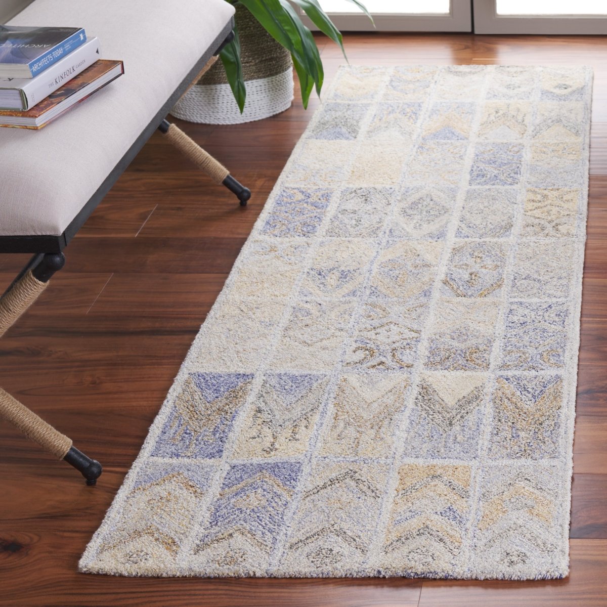 Safavieh Abstract Abt213M Blue/Rust Rug.