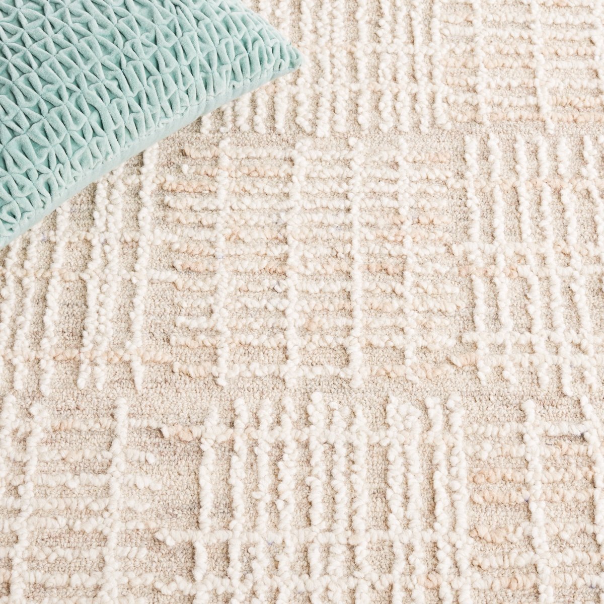 Safavieh Abstract Abt275E Light Brown/Ivory Rug.