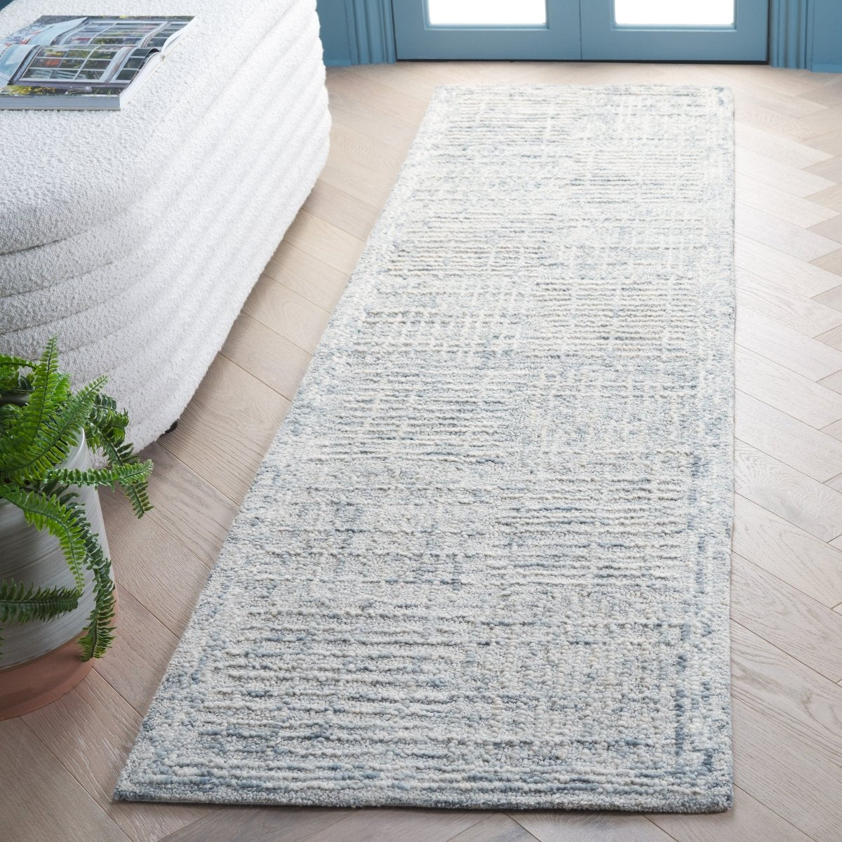 Safavieh Abstract Abt275K Light Blue/Ivory Rug.