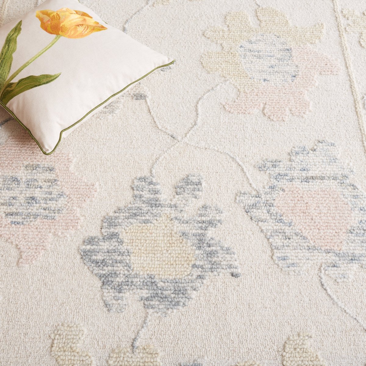 Safavieh Abstract Abt277A Ivory/Beige Rug.