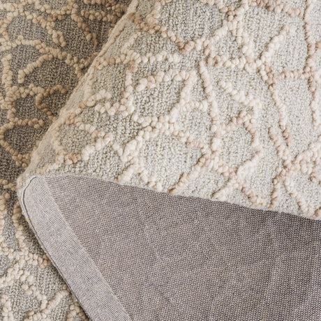 Safavieh Abstract Abt279B Beige/Grey Rug.