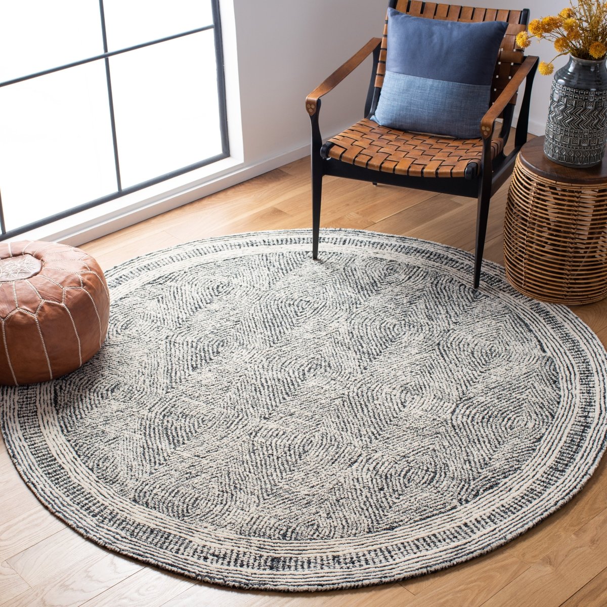 Safavieh Abstract Abt340H Ivory/Charcoal Rug.