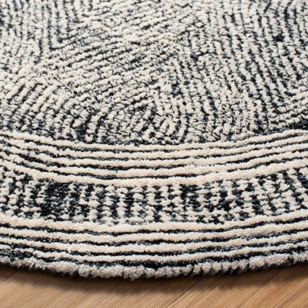Safavieh Abstract Abt340H Ivory/Charcoal Rug.