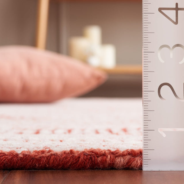 Safavieh Abstract Abt340Q Ivory/Red Rug.