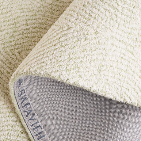 Safavieh Abstract Abt340Y Green/Ivory Rug.