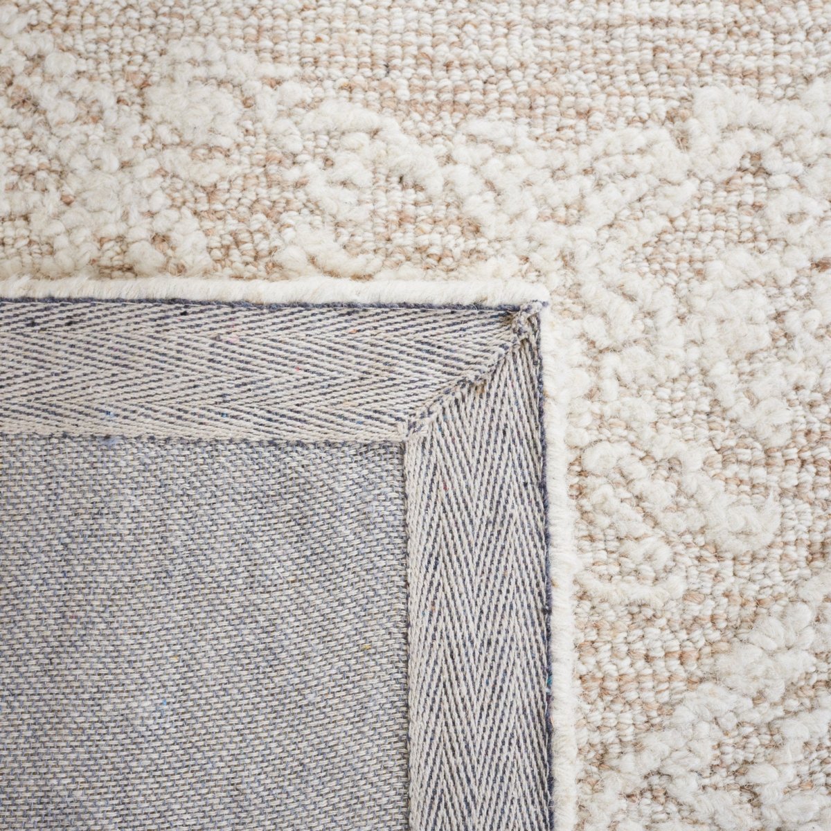 Safavieh Abstract Abt357B Ivory/Beige Rug.