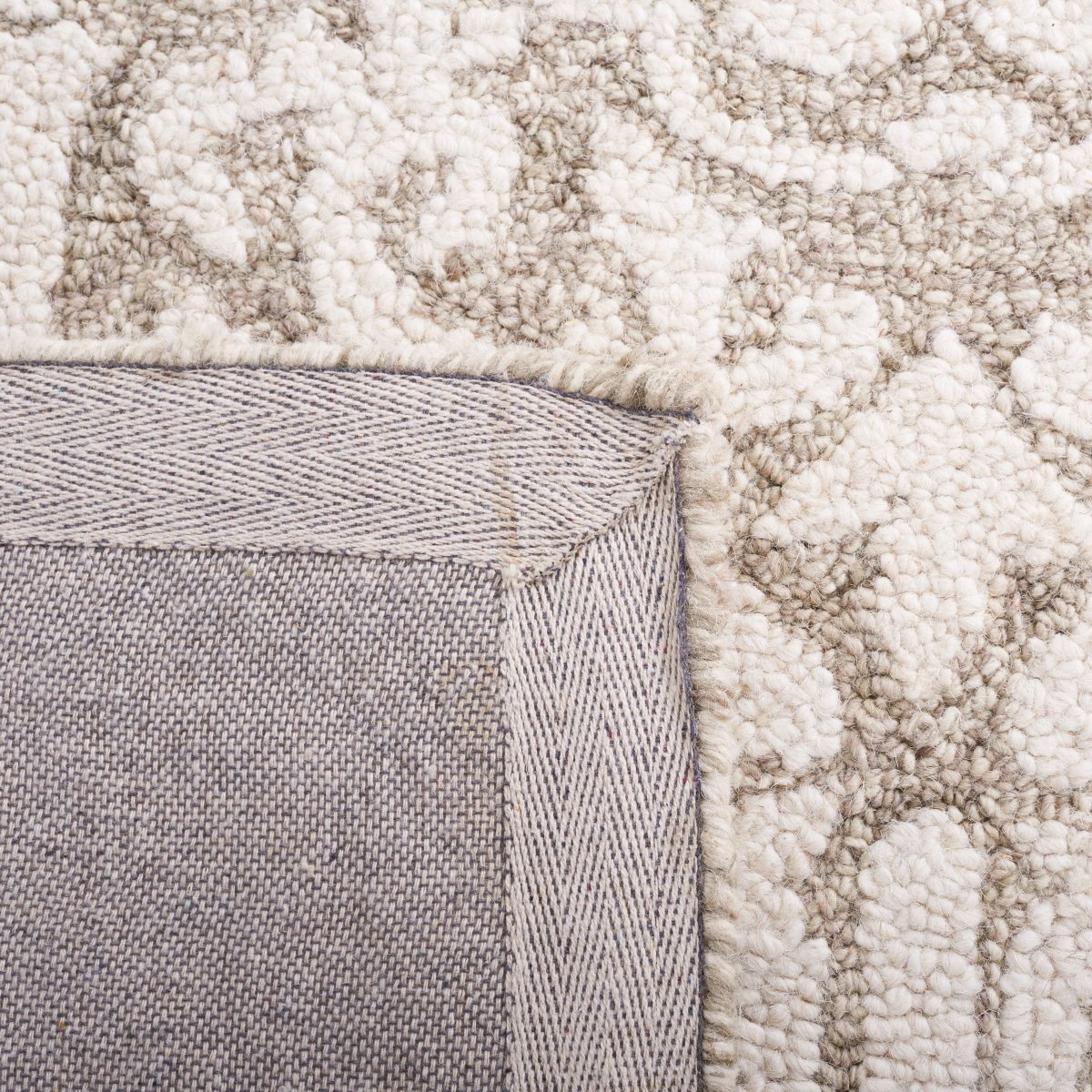 Safavieh Abstract Abt358B Beige/Ivory Rug.