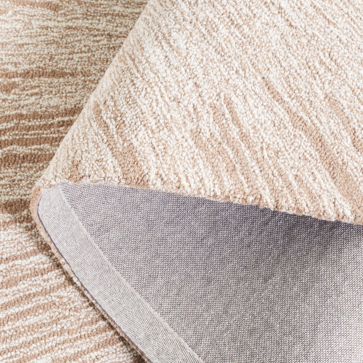Safavieh Abstract Abt375B Ivory/Dark Beig Rug.