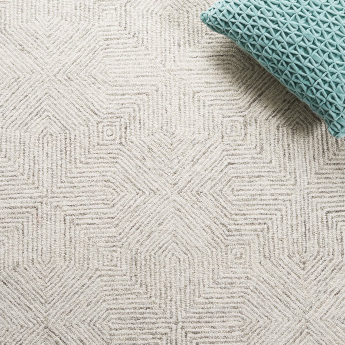 Safavieh Abstract Abt425F Grey/Ivory Rug.