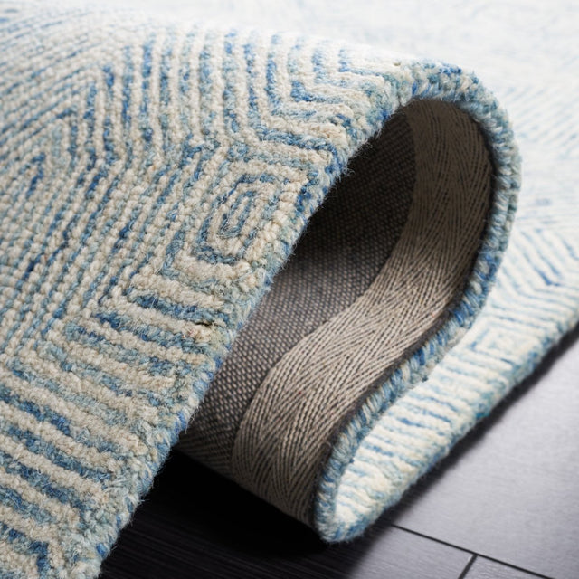 Safavieh Abstract Abt425M Blue/Ivory Rug.