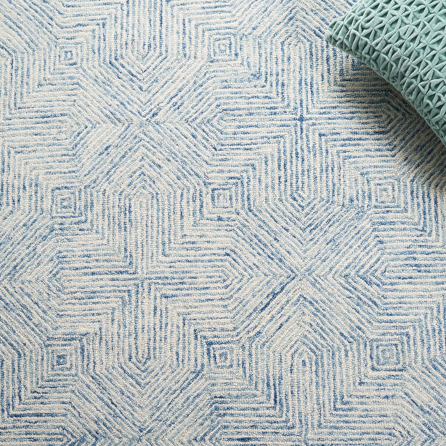 Safavieh Abstract Abt425M Blue/Ivory Rug.