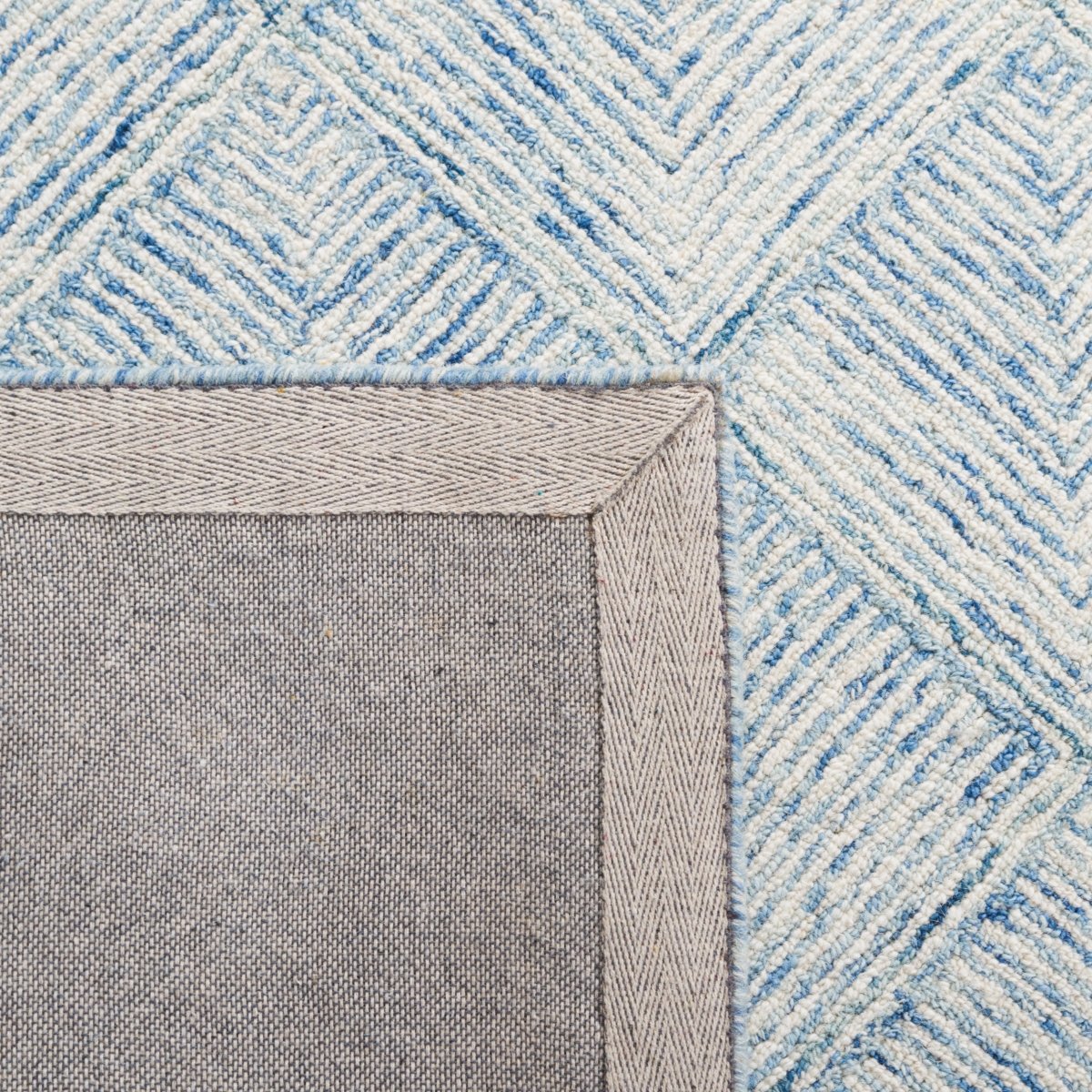 Safavieh Abstract Abt428M Blue/Ivory Rug.