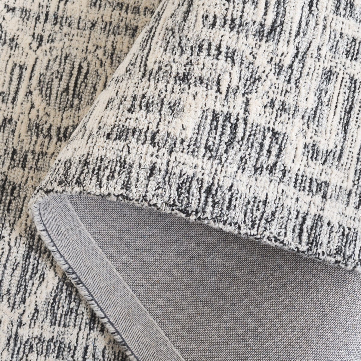 Safavieh Abstract Abt462H Charcoal/Ivory Rug.