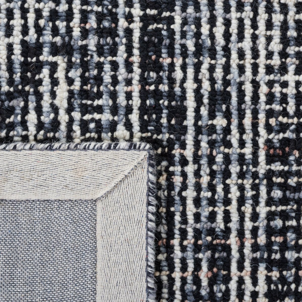 Safavieh Abstract Abt468L Black/Grey Rug.