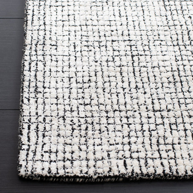 Safavieh Abstract Abt470Z Ivory/Black Rug.