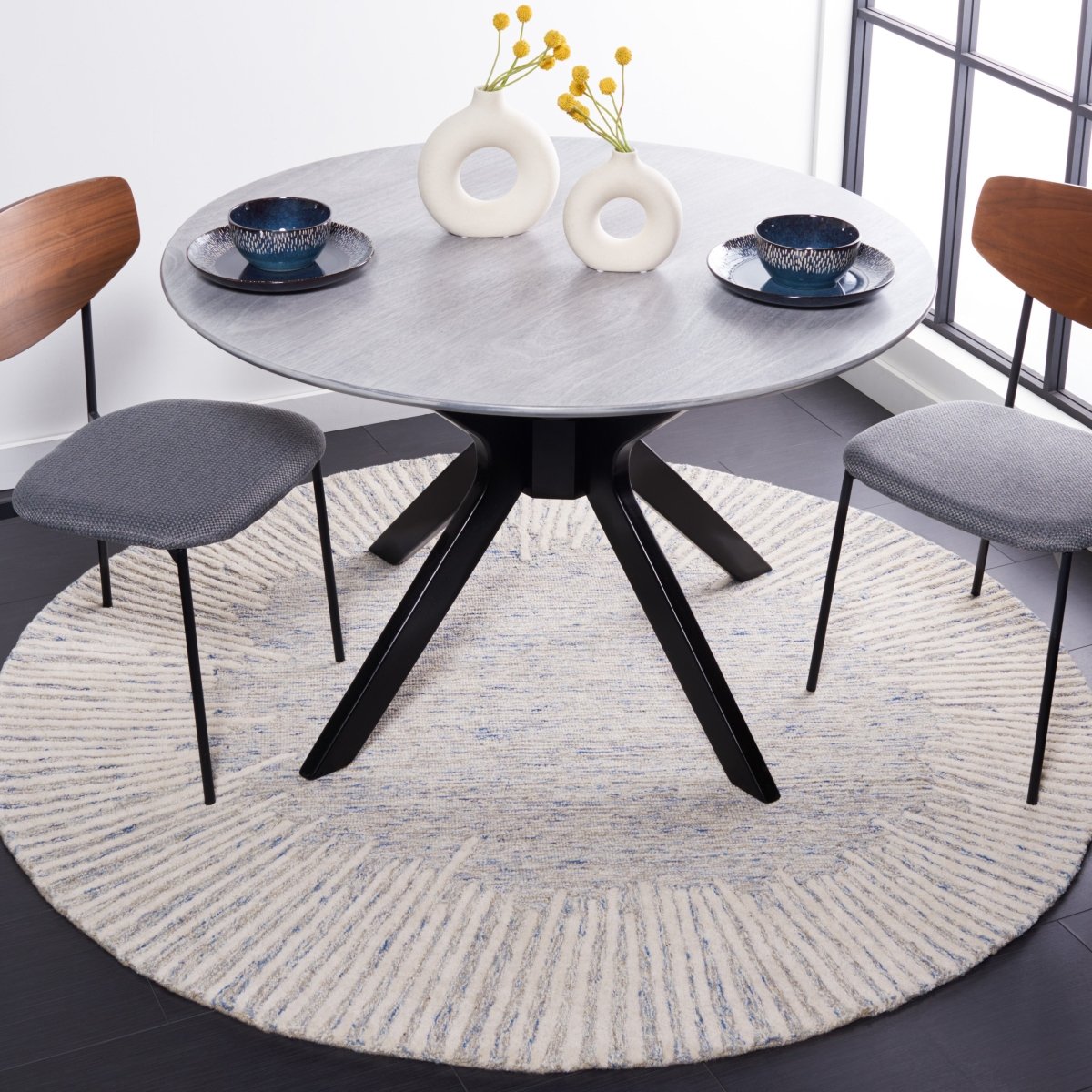 Safavieh Abstract Abt478M Blue/Ivory Rug.