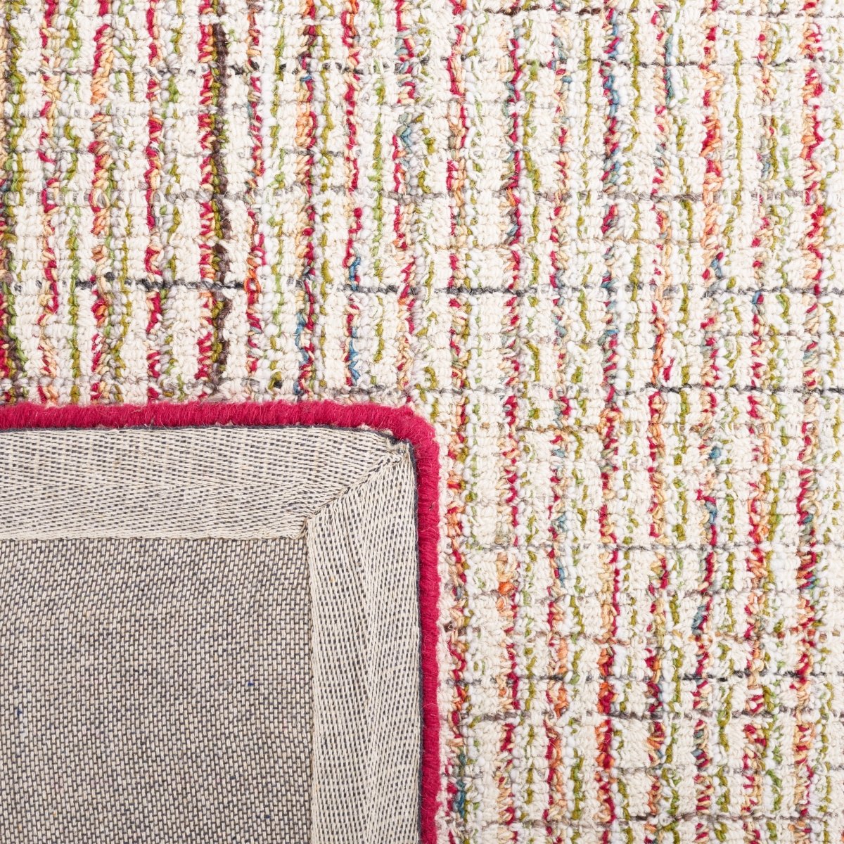 Safavieh Abstract Abt481Q Red/Green Rug.