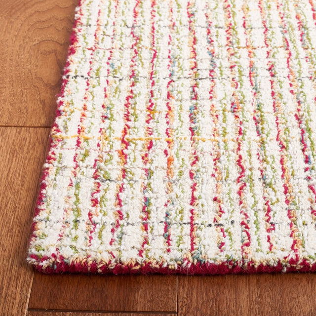 Safavieh Abstract Abt481Q Red/Green Rug.