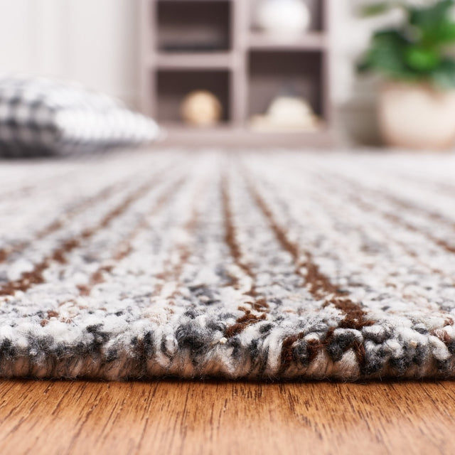 Safavieh Abstract Abt486F Grey/Brown Rug.