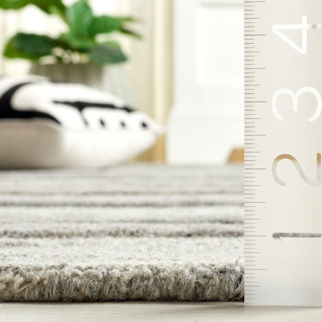 Safavieh Abstract Abt496F Grey Rug.