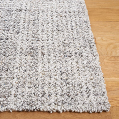 Safavieh Abstract Abt497F Light Grey Rug.