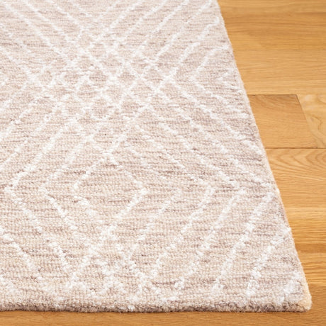 Safavieh Abstract Abt499B Beige/Ivory Rug.
