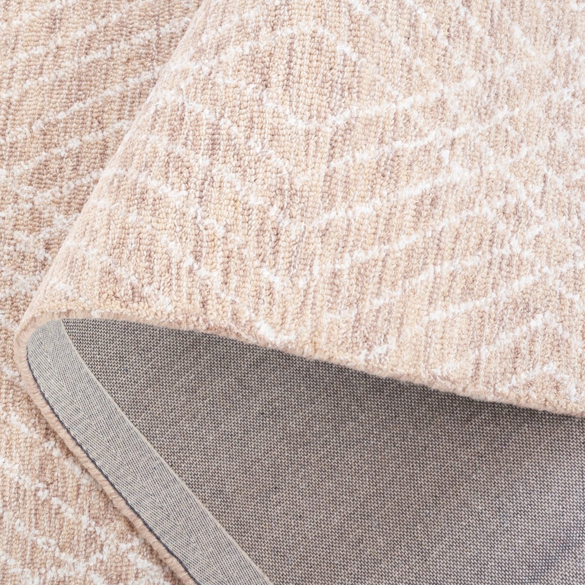 Safavieh Abstract Abt499B Beige/Ivory Rug.