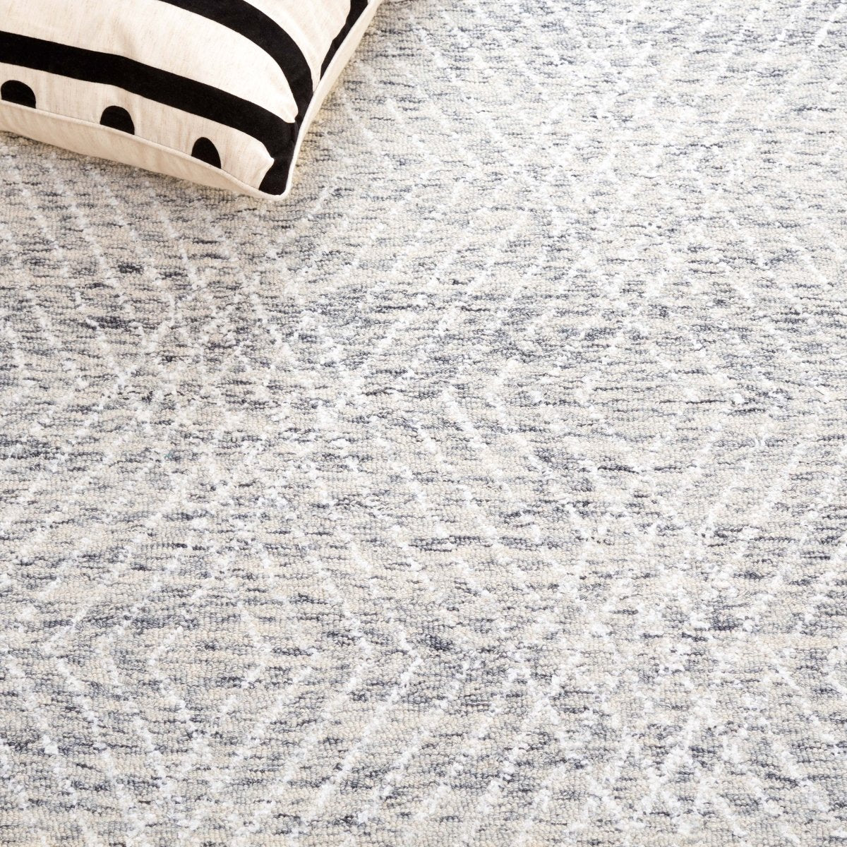 Safavieh Abstract Abt499F Grey/Ivory Rug.