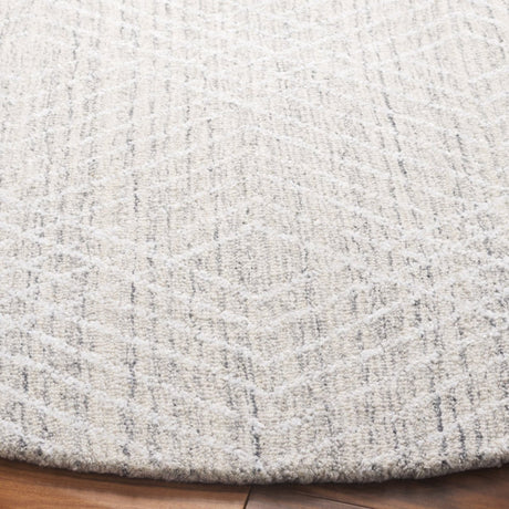 Safavieh Abstract Abt499G Silver/Ivory Rug.