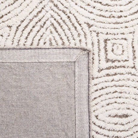 Safavieh Abstract Abt575B Beige/Ivory Rug.