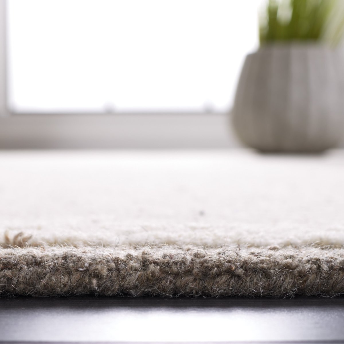 Safavieh Abstract Abt575B Beige/Ivory Rug.