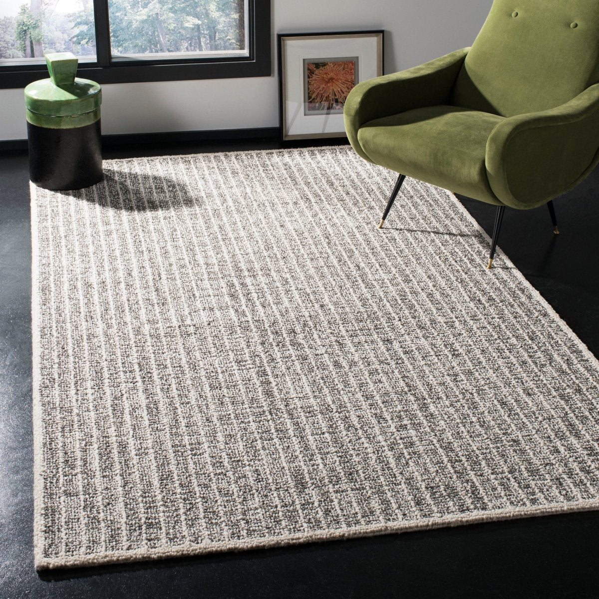 Safavieh Abstract Abt605A Ivory/Black Rug.