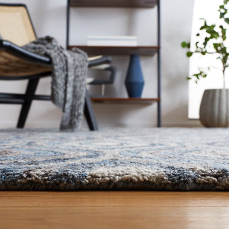 Safavieh Abstract Abt606F Grey/Blue Rug.