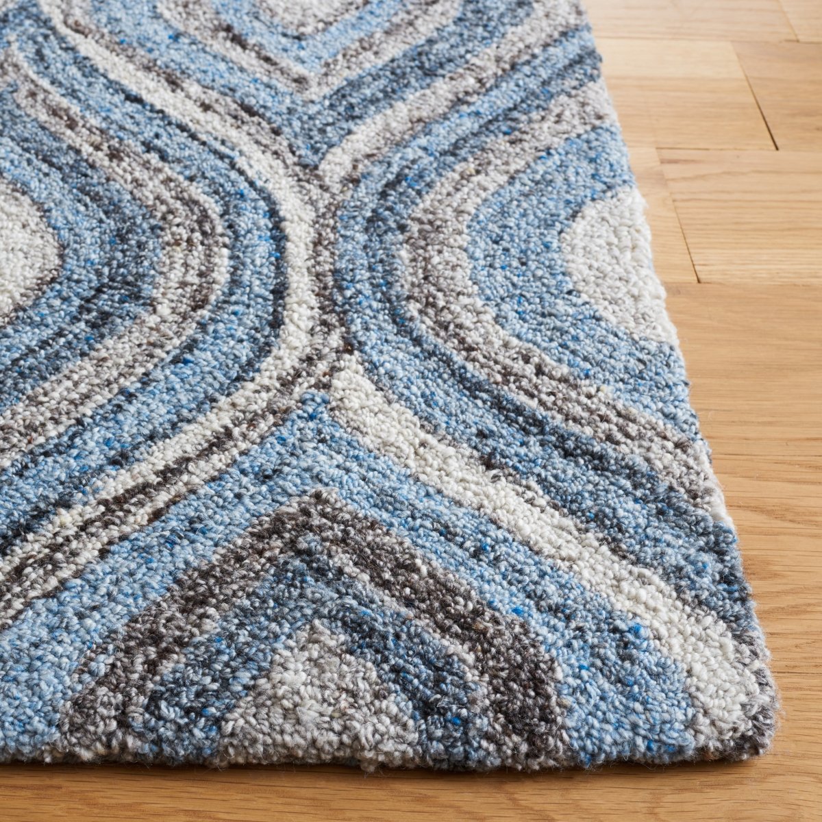 Safavieh Abstract Abt606F Grey/Blue Rug.