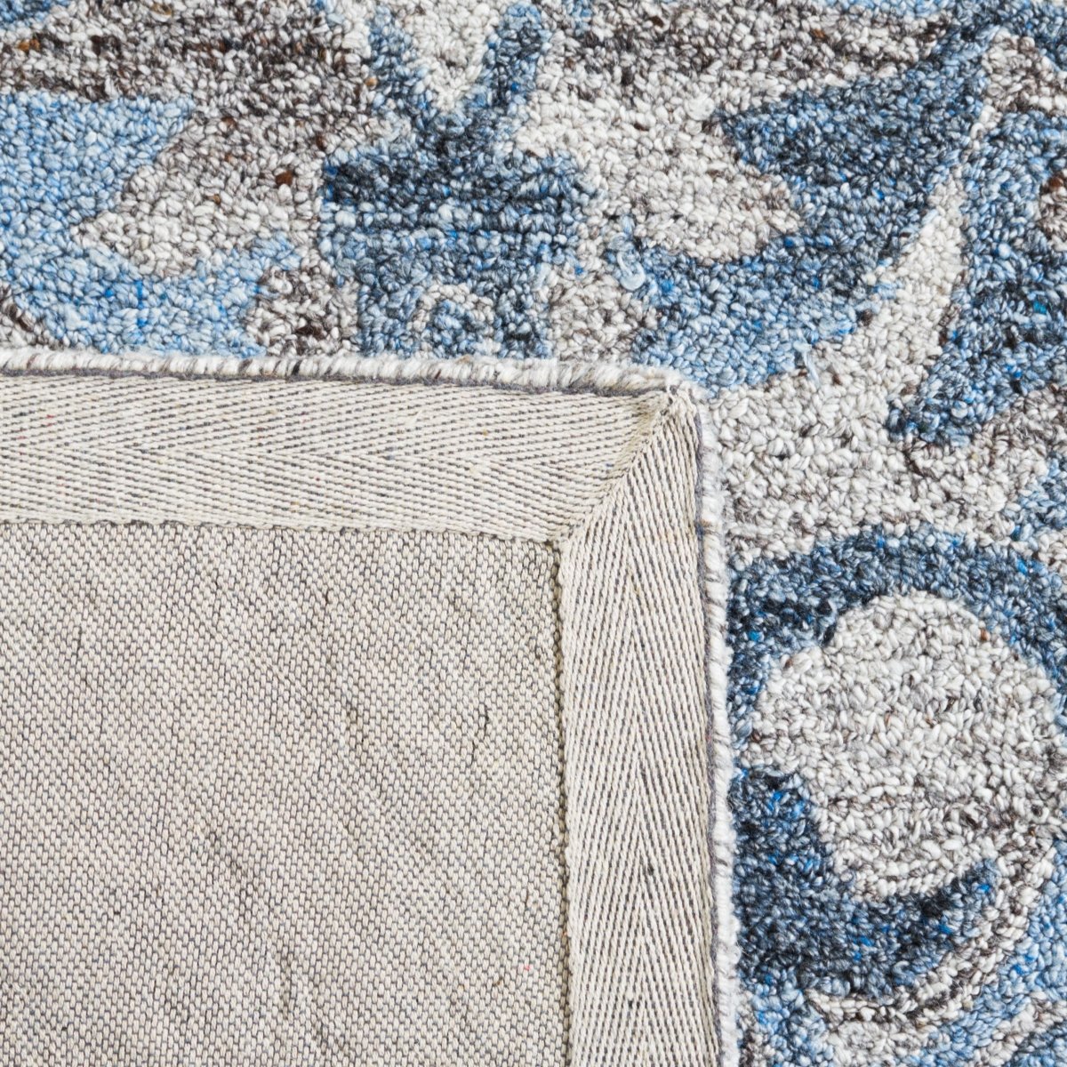 Safavieh Abstract Abt608F Grey/Blue Rug.